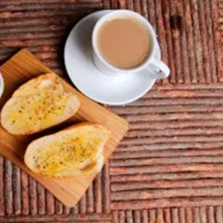 Pão na chapa + Café com leite