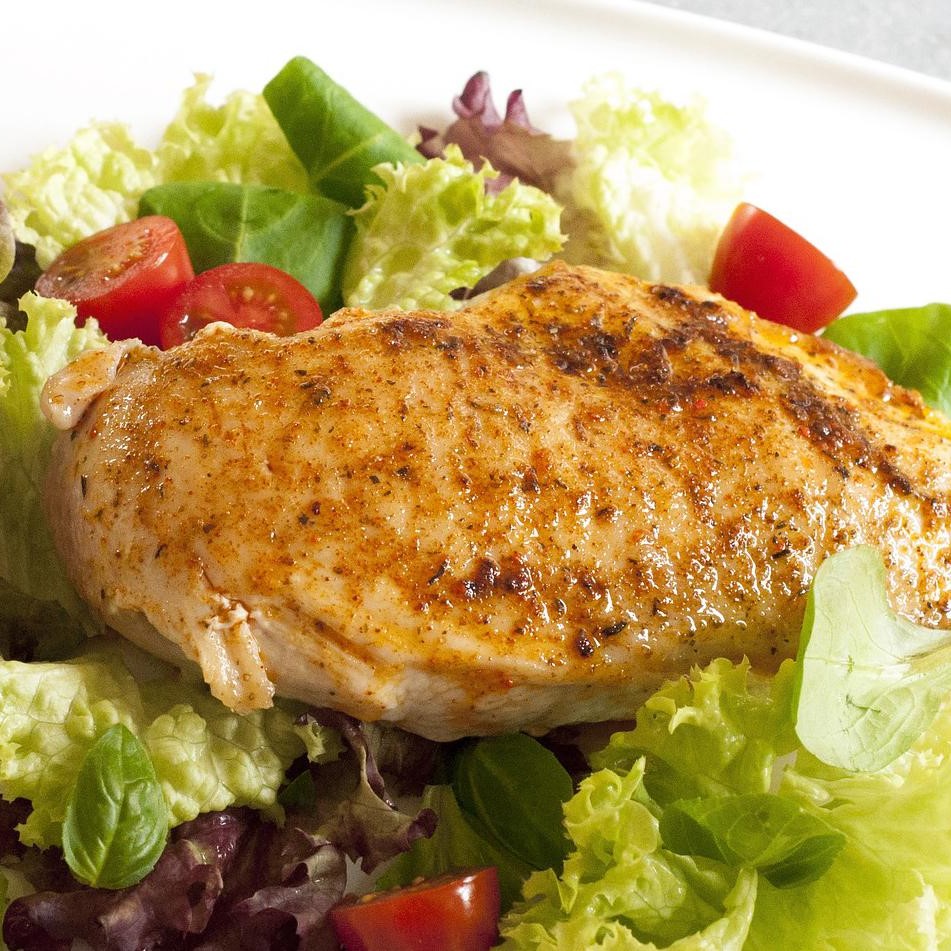 Filé de Frango Grelhado + Legumes + Salada do Dia