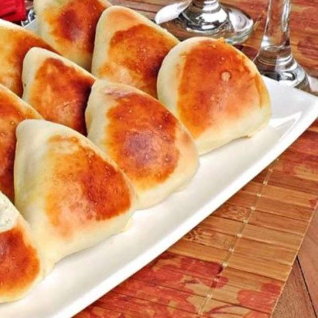 Esfirra de frango
