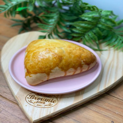 Esfiha de queijo com palmito 125 gr aproximadament