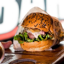 Combo 04 Brasa + Coca e Fritas