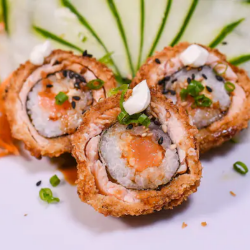 84 - Hot Roll Salmão Especial