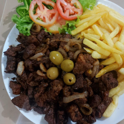 Alcatra com fritas