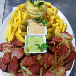 Calabresa com fritas