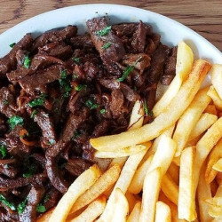 Filé com fritas