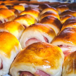Enroladinho de queijo e presunto