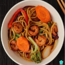 Yakissoba de camarão
