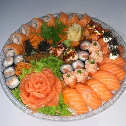 Combinado especial Chef Sakai (45 und)